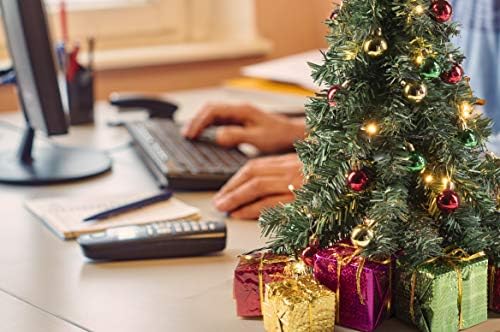 Prextex 23 inç masa Mini noel ağacı seti ile sıcak-beyaz LED ışıkları, yıldız Treetopper, dekore hediye kutuları ve asılı süsler